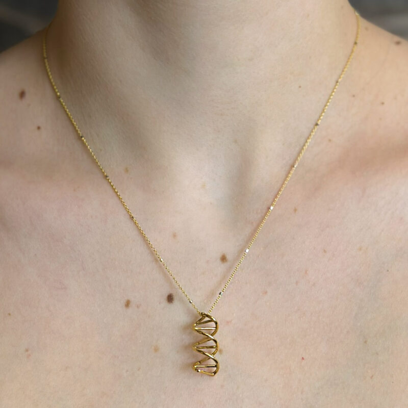 collana ciondolo DNA in oro 18kt