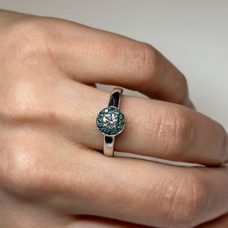 ANELLO DIAM BLU E BIANCHI