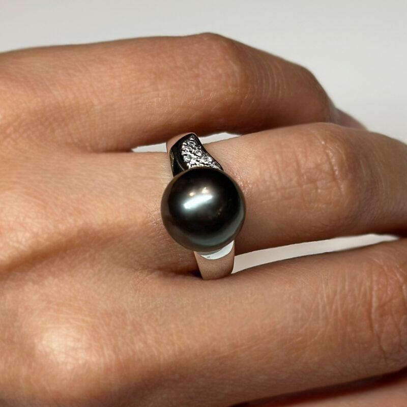 anello perla tahiti e diamanti