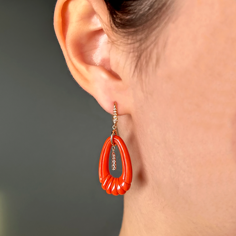 Flavioro Orecchini Oro 18kt Corallo e Diamanti ct 0.12 G VS