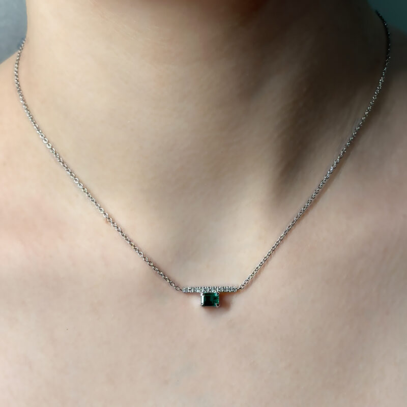 Flavioro Collana Oro 18kt Smeraldo ct 0.51 e Diamanti ct 0.05