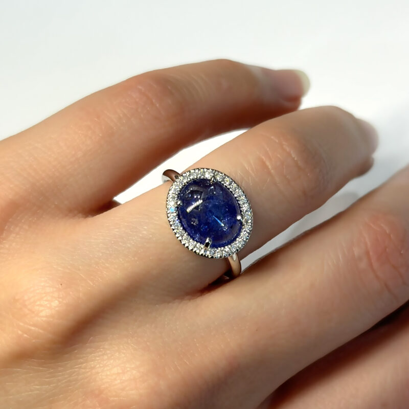Flavioro Anello Oro 18kt Tanzanite ct 4.00 e Diamanti ct 0.15 G VS