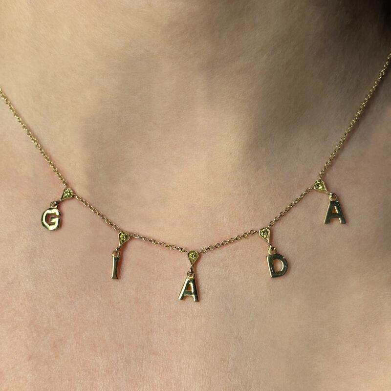 Flavioro Collana Nome Oro 18kt e Diamanti Gialli