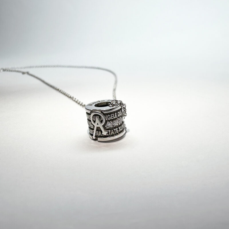 TUUM INCIPIT PENDANT PATER IN ORO BIANCO 9KT CON BRILLANTI INCC1A3XIBB