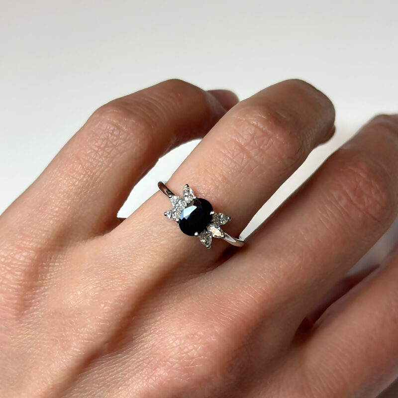 Flavioro Anello Zaffiro ct 1.12 e Diamanti ct 0.38