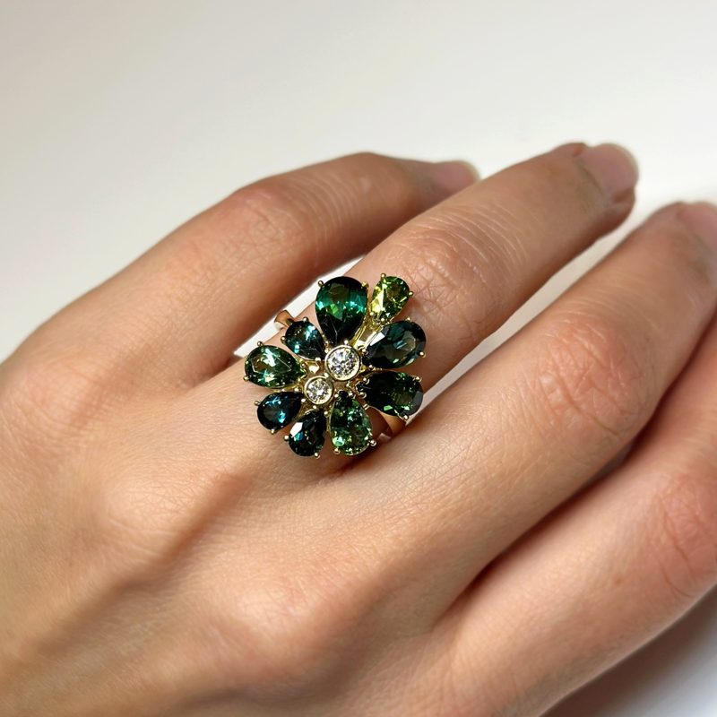 anello tormaline verdi e diamanti