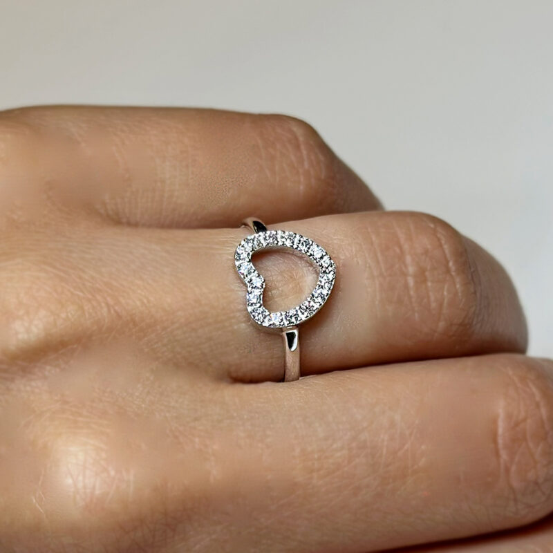 anello cuore oro bianco e diamanti