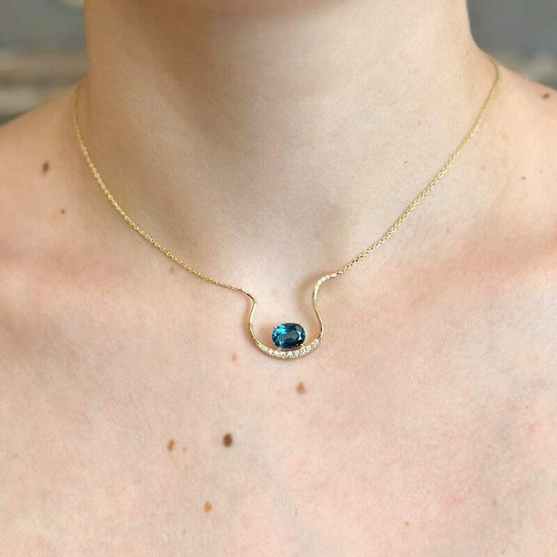 Collana Topazio Blu London Oro 18kt e Diamanti