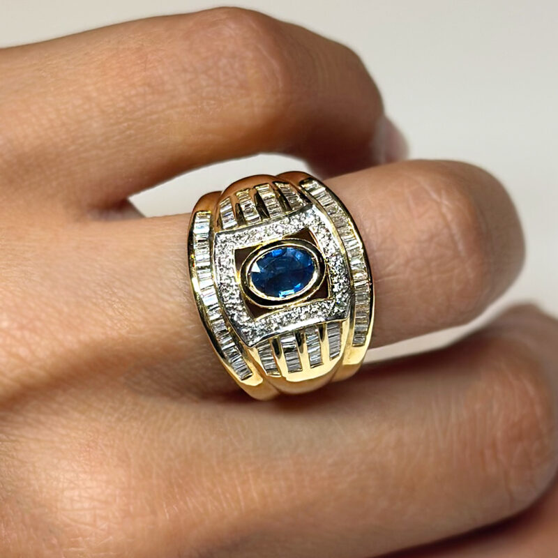 anello zaffiro e diamanti oro giallo