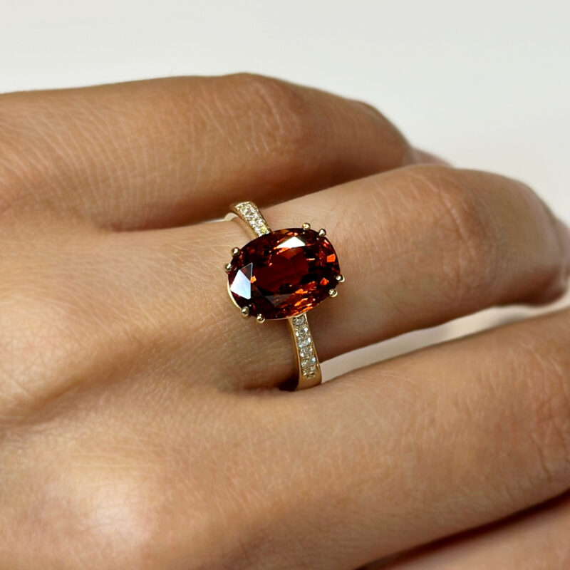 Anello Flavioro Granato E Diamanti