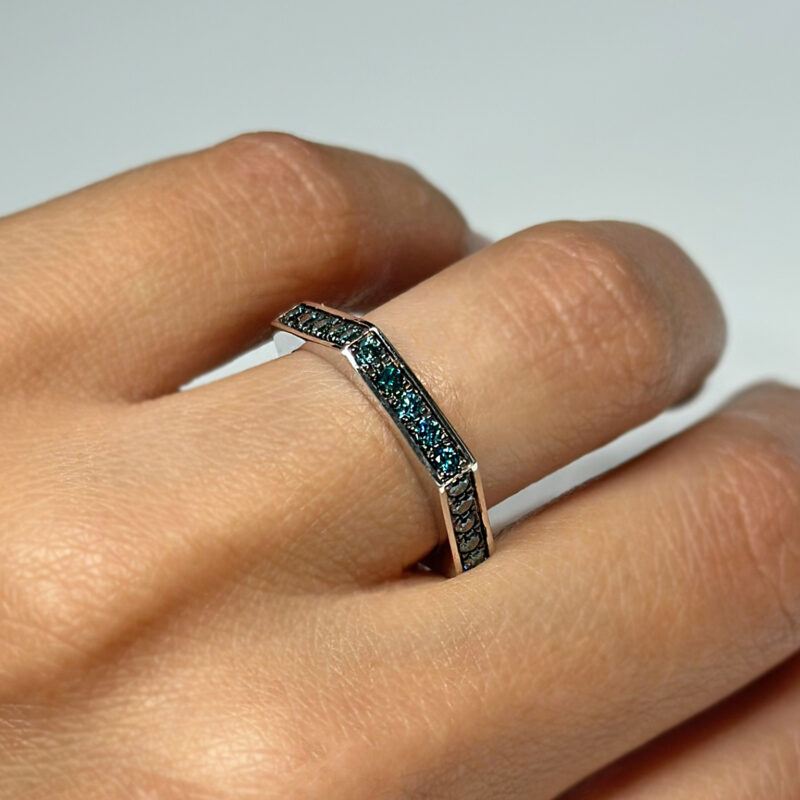 Anello Esagonale Diamanti Blu Oro 18kt