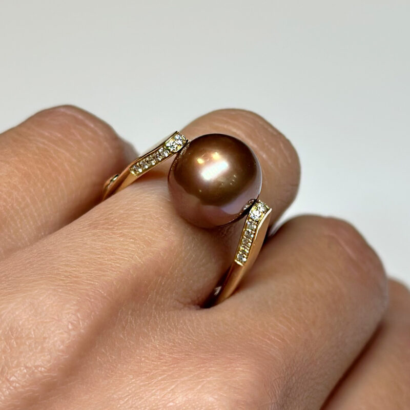anello perla champagne diamanti