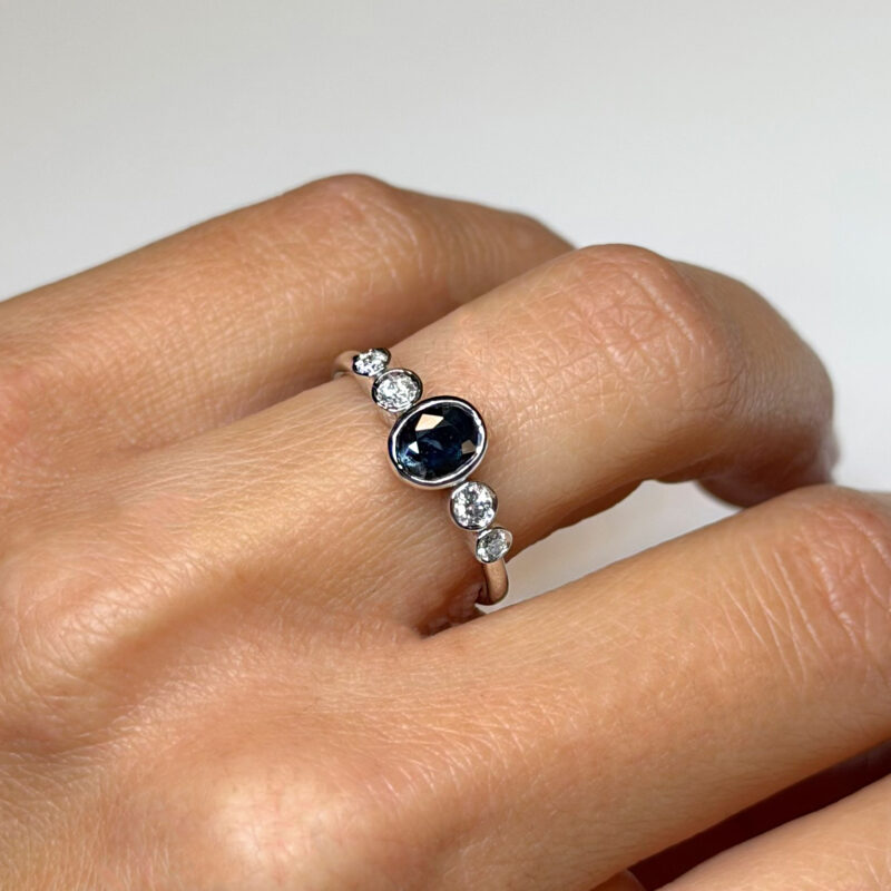 Anello Flavioro zaffiro e diamanti