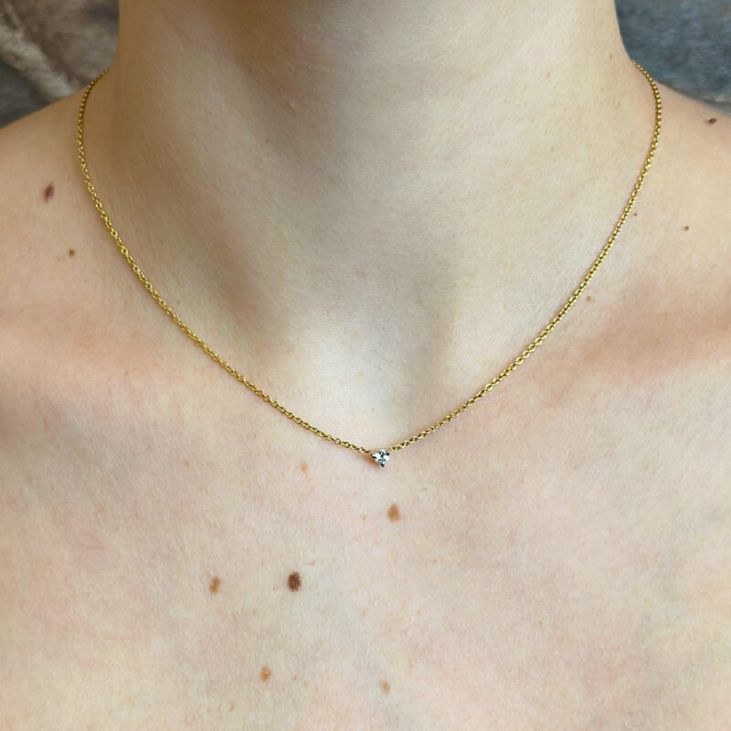 Collana Flavioro punto luce diamante ct 0.10 G VS