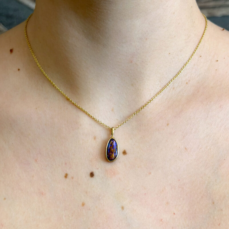 ciondolo opale legno fossile