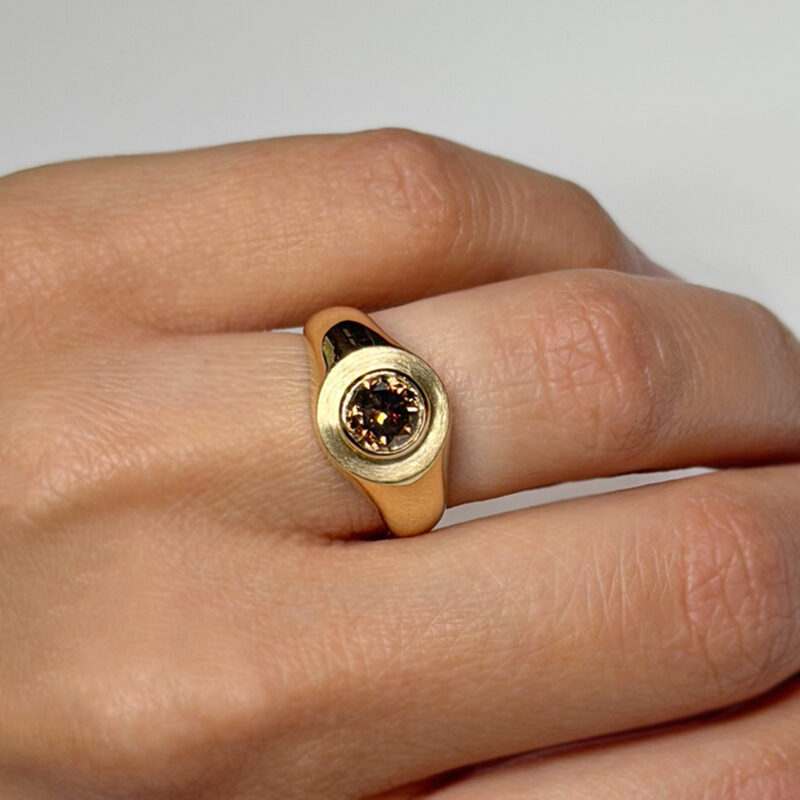 Flavioro anello diamante brown oro giallo 18kt