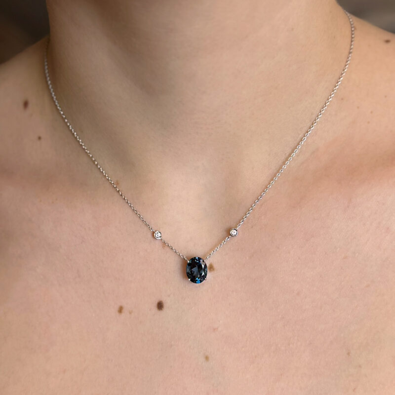 collana topazio blu london e diamanti